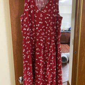 Women's Red Floral V-Neck Dress